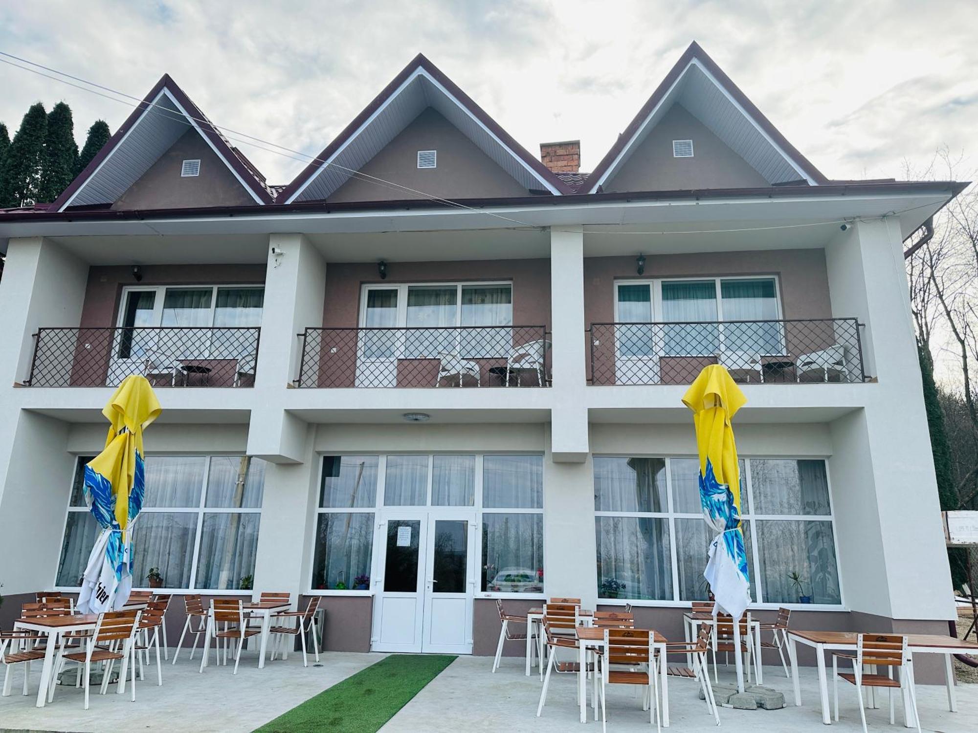 Guest House Zoreni Mociu Exterior photo